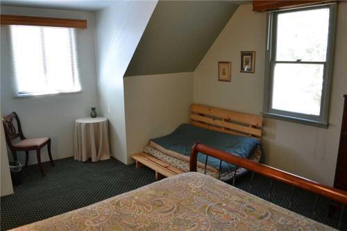 4062 Azure Home