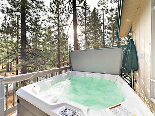 Charm In South Lake Tahoe 1358