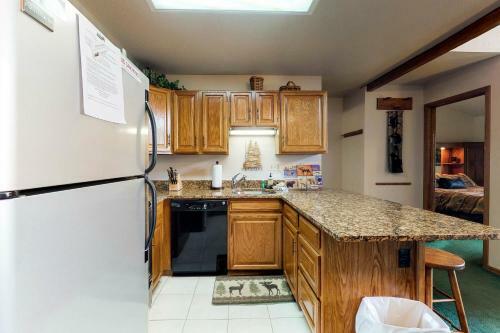 Buffalo Village 402