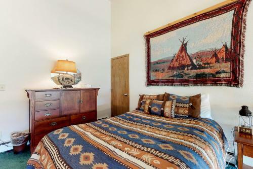 Buffalo Village 402