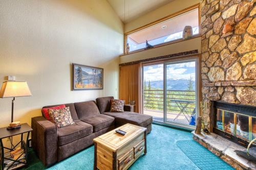Buffalo Village 402