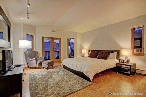 522 Ryan Gulch Home