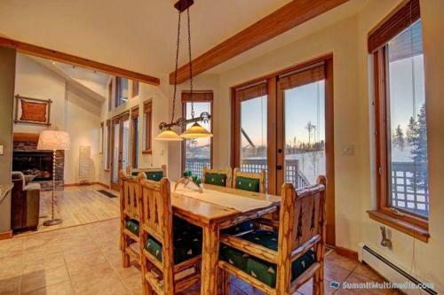 522 Ryan Gulch Home