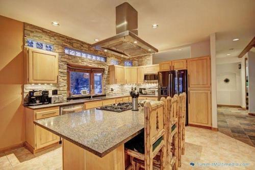 522 Ryan Gulch Home