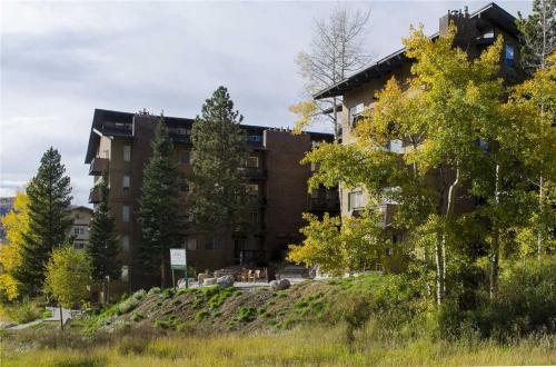 Storm Meadows East Slopeside - Se077
