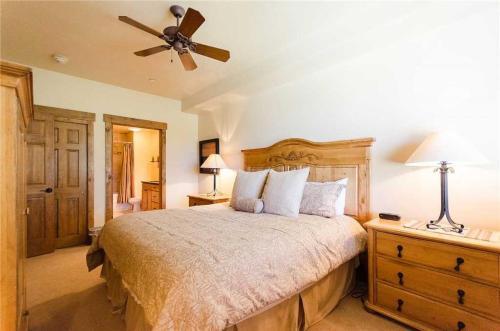 3308 Champagne Lodge, Trappeur's Crossing