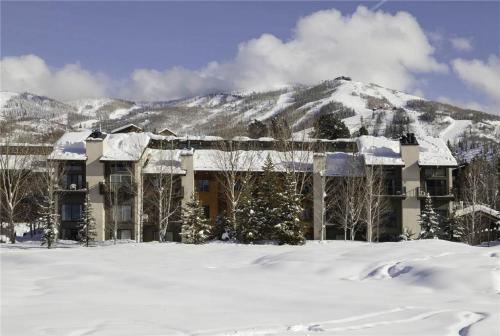 Rockies Condominiums - R2301