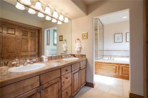 Chateau Chamonix - Cx325