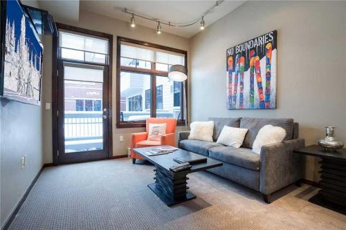 Howelsen Place - H209a