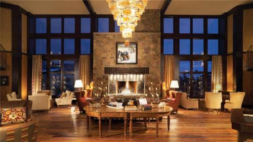 Panorama Peak Penthouse 601