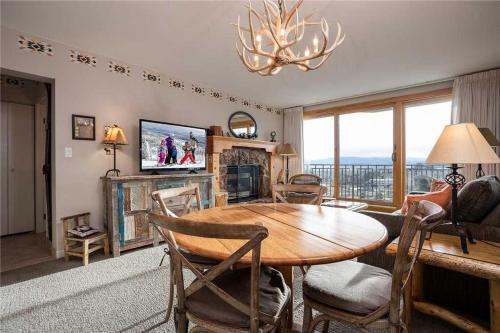 Bronze Tree Condominiums - Bt302
