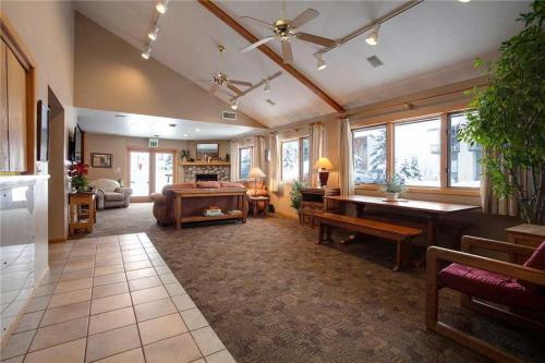 Rockies Condominiums - R2205