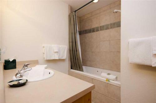 Saddle Creek Sc765