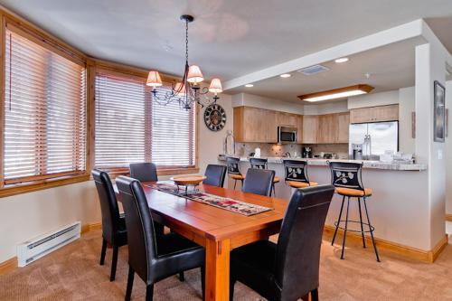Torian Plum Creekside 417