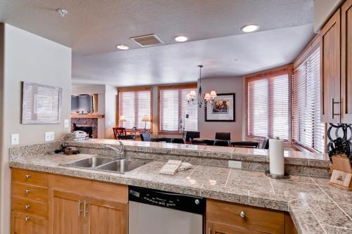Torian Plum Creekside 417