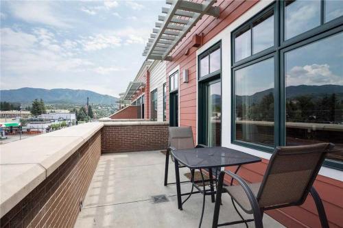 Howelsen Place - H305b