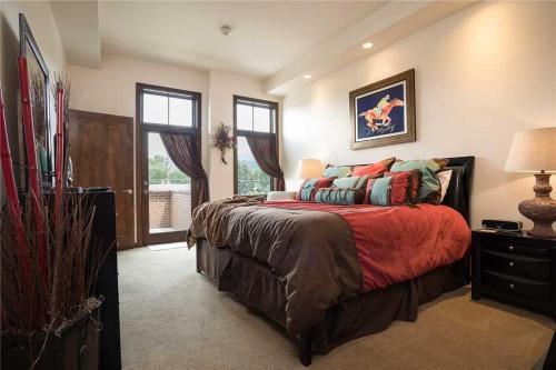 Howelsen Place - H305b