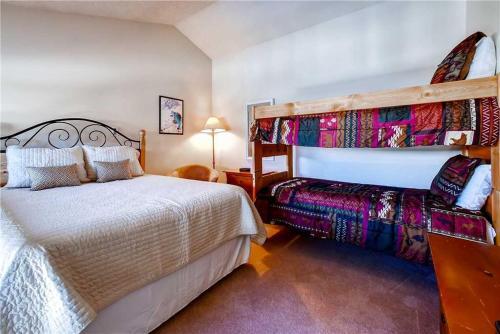 Ski Inn 333