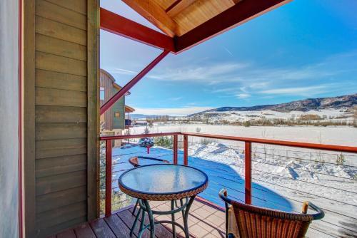 Upscale Majestic Valley Townhome