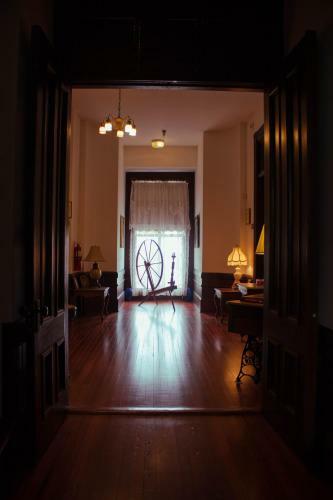 Bed & Breakfast Grand Gables Inn