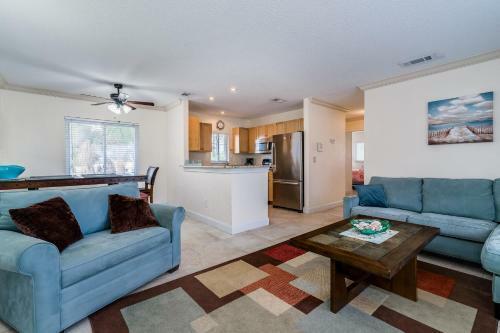Parkside 15, 2 Bedrooms, Walk To Beach, Pool Access, Sleeps 6