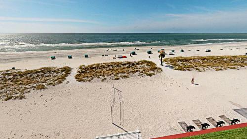 Hotel Island Inn Beach Resort