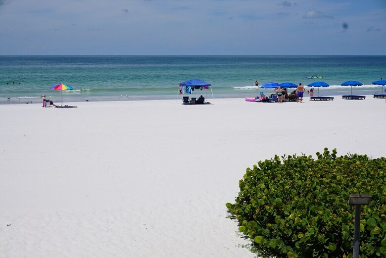 Hotel Redington Surf Resort