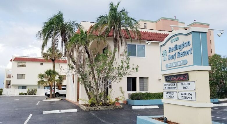Hotel Redington Surf Resort