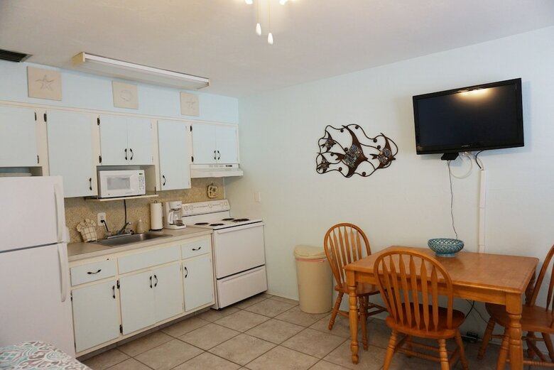 Hotel Redington Surf Resort