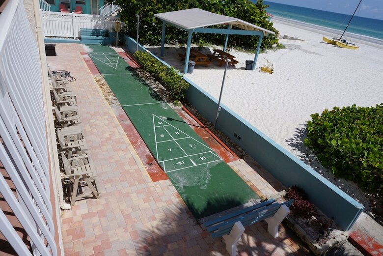 Hotel Redington Surf Resort
