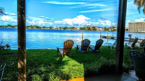 Apartamento 3000 Sq Ft Beach And Bay Condo