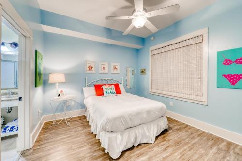 Redfish Village M2-413 Blue Mountain Beach 30a (condo)