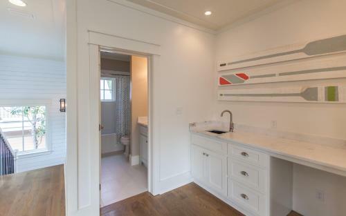 8 Bramble Ln
