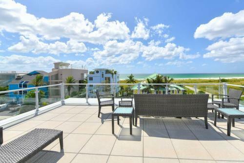 The Lookout By Beachside Management