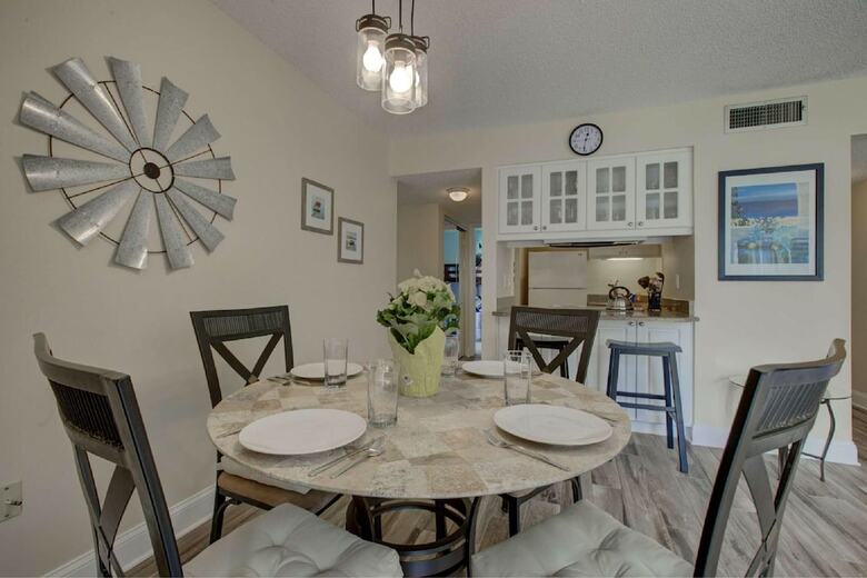 Bay Oaks Ground Floor