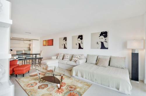 Apartamento Collins Condo #211333