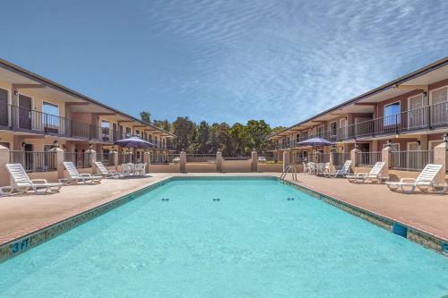 Hotel Days Inn By Wyndham Lavonia
