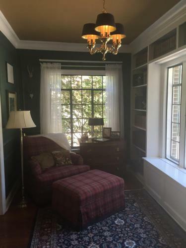 Beautiful Historic Home Close To Notre Dame