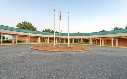 Lodge Kentucky Dam Village State Resort Park