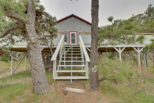 Popham Oceanfront Cottage