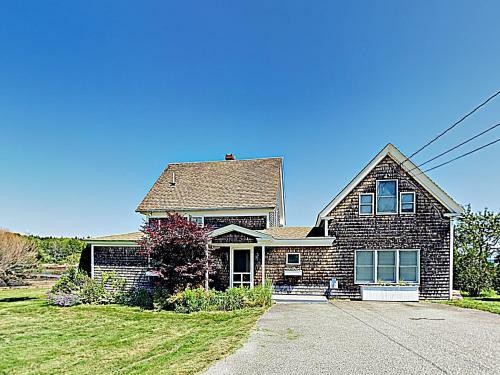 48 Main Street Cottage