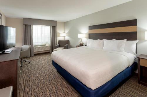 Grandstay Hotel & Suites