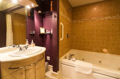 Bed & Breakfast Hidden Garden Cottages & Suites