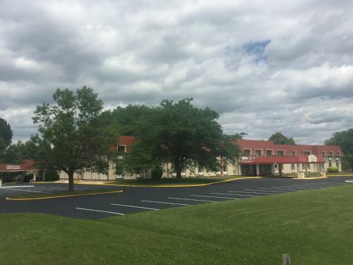 Hotel Ramada By Wyndham Albert Lea