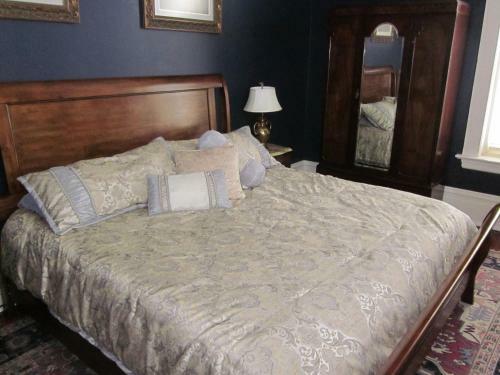 Bed & Breakfast Baer House Inn