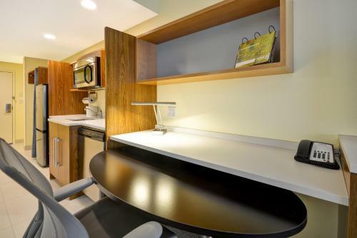 Hotel Home2 Suites By Hilton Minneapolis-eden Prairie