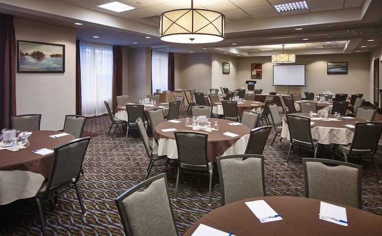 Hotel Holiday Inn Express And Suites Timmins