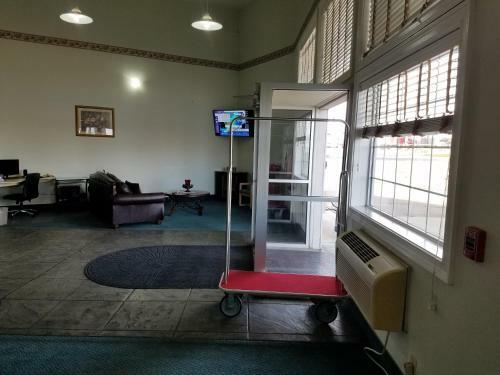 Hotel Simple Rewards Inn