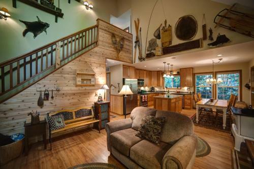Moose Manor Three-bedroom Chalet