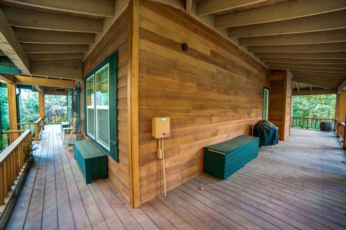 Moose Manor Three-bedroom Chalet